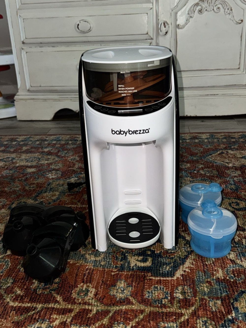 Baby Brezza Formula Dispenser - White Automatic Formula Maker